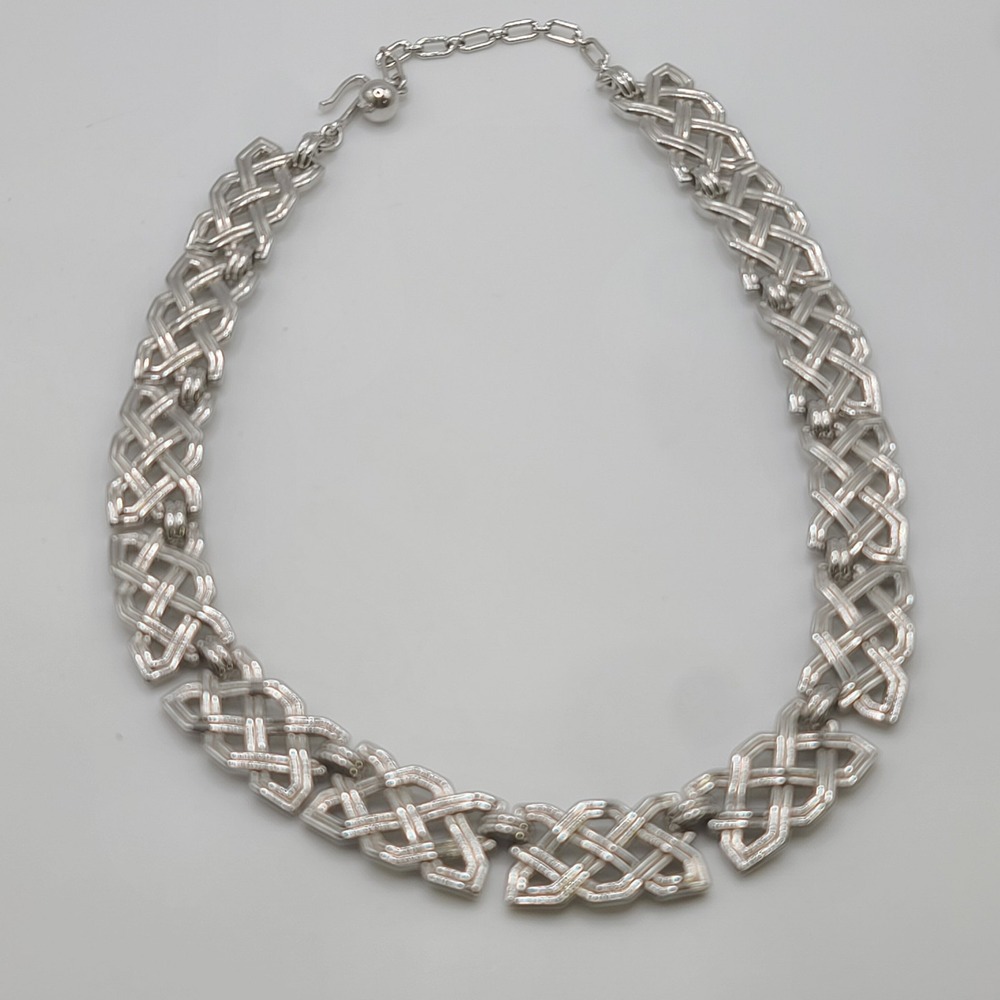 Vintage Trifari Necklace Basket Weave Silver Tone 15"‎